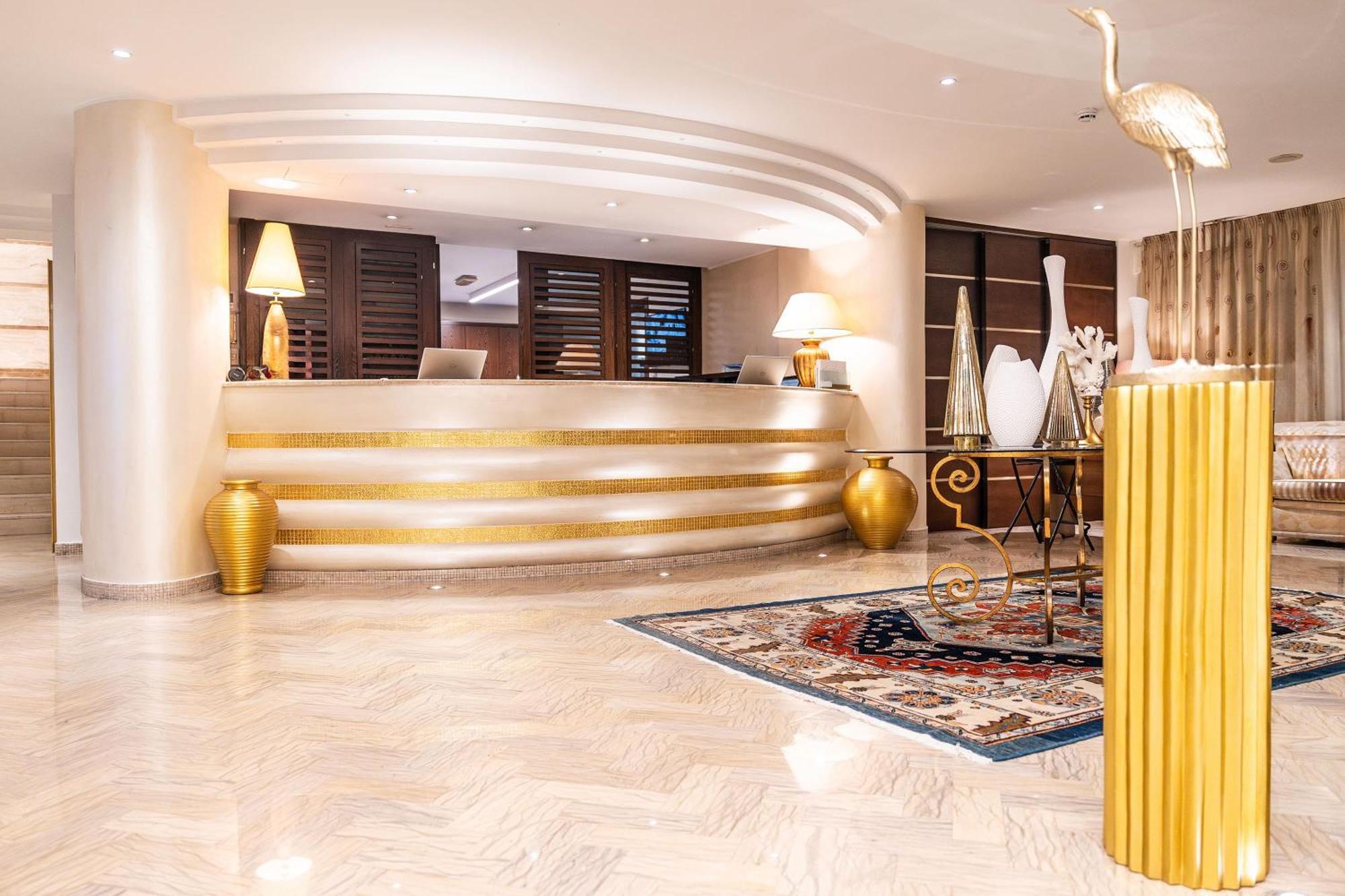 Hotel Tiffany'S Riccione Exterior photo