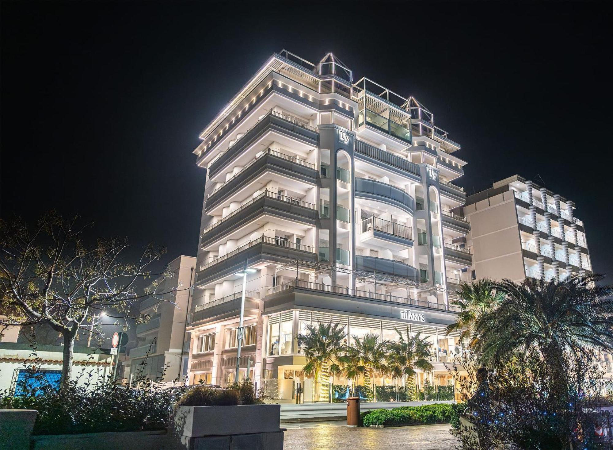 Hotel Tiffany'S Riccione Exterior photo