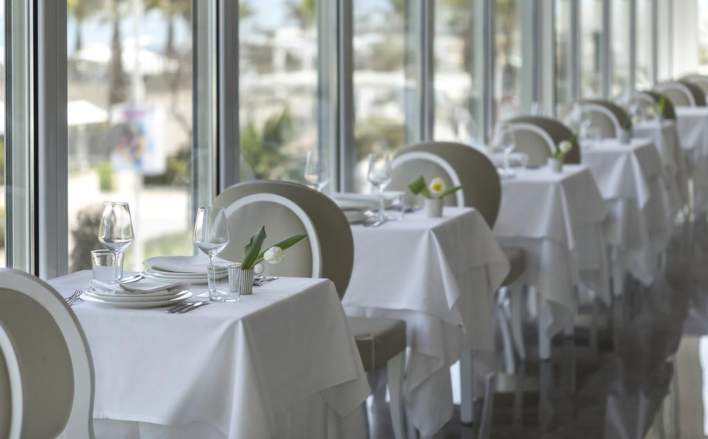 Hotel Tiffany'S Riccione Exterior photo