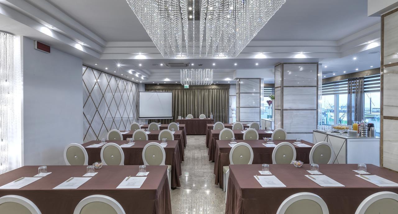 Hotel Tiffany'S Riccione Exterior photo